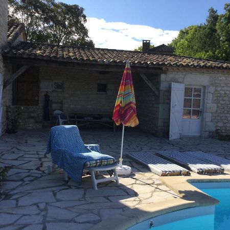 Chez Patricia Bed & Breakfast Castelnau-Montratier Exterior photo