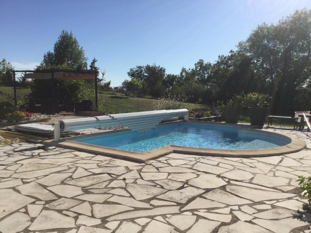 Chez Patricia Bed & Breakfast Castelnau-Montratier Exterior photo