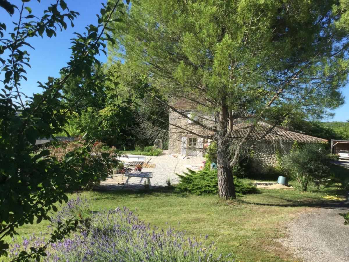 Chez Patricia Bed & Breakfast Castelnau-Montratier Exterior photo